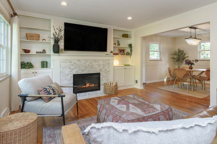 Property Photo:  2110 Northwest Boulevard  OH 43221 