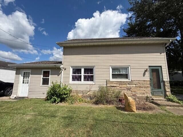 Property Photo: 160 E Channel Street OH 43033