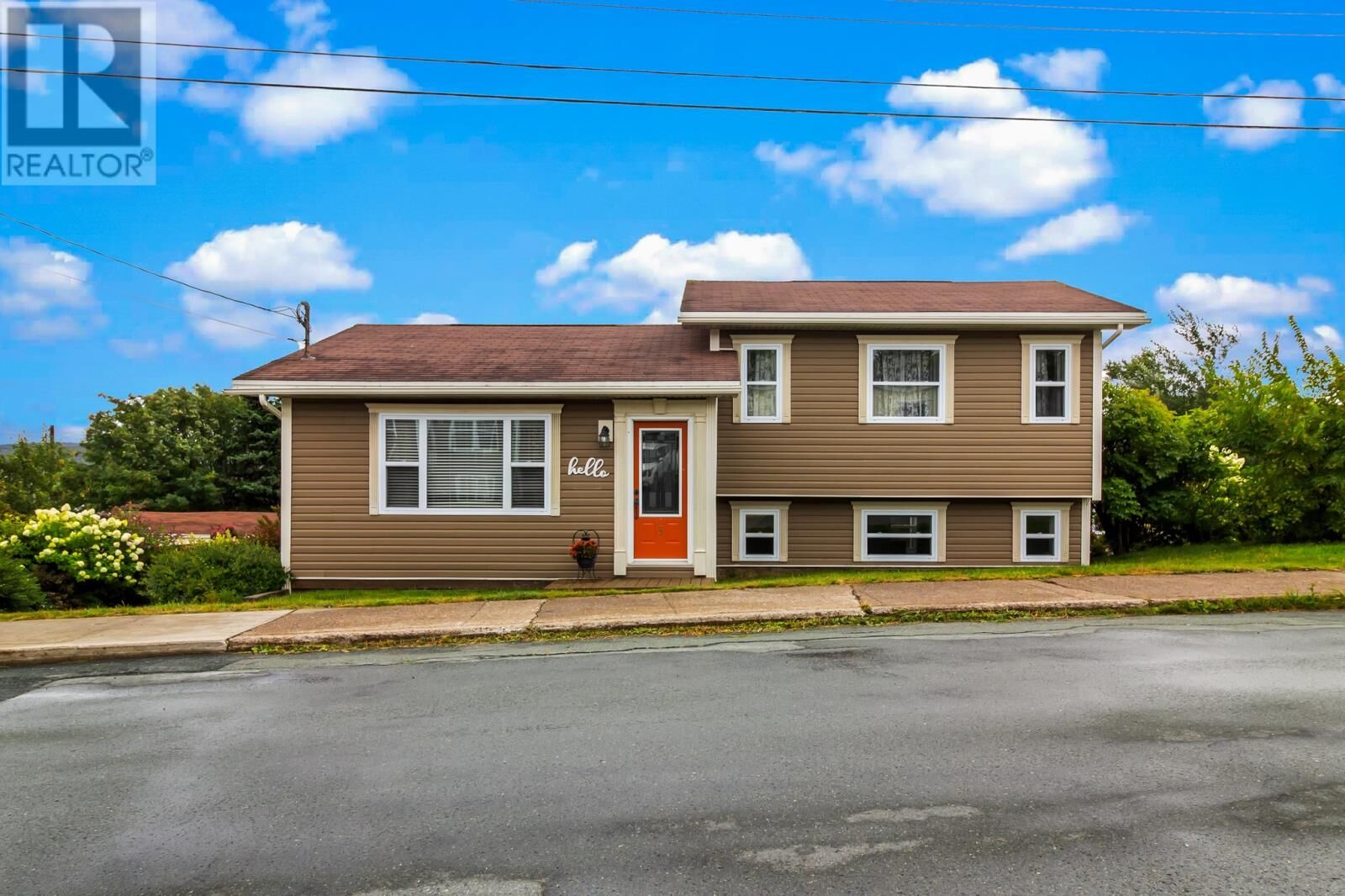 Photo de la propriété:  5 Jensen Camp Place  NL A1E 3G4 