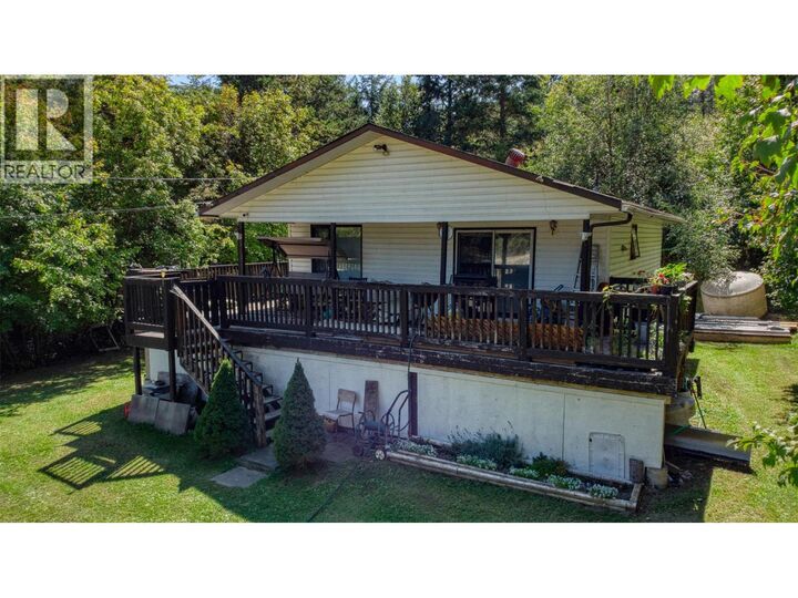 Photo de la propriété: 771 Firwood Road BC V1Z 3V5