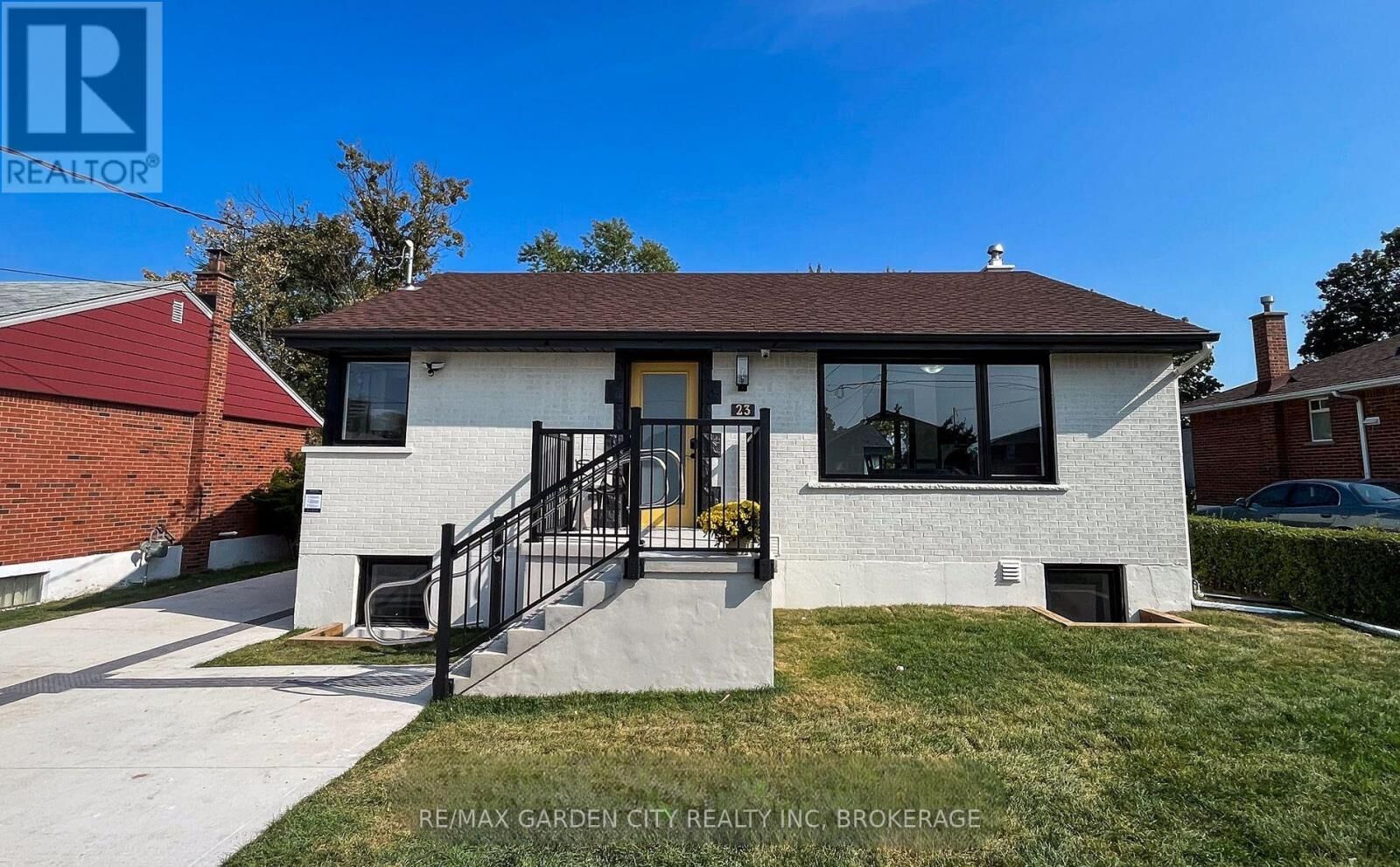 Property Photo: 23 Warren Avenue ON L9A 3C7