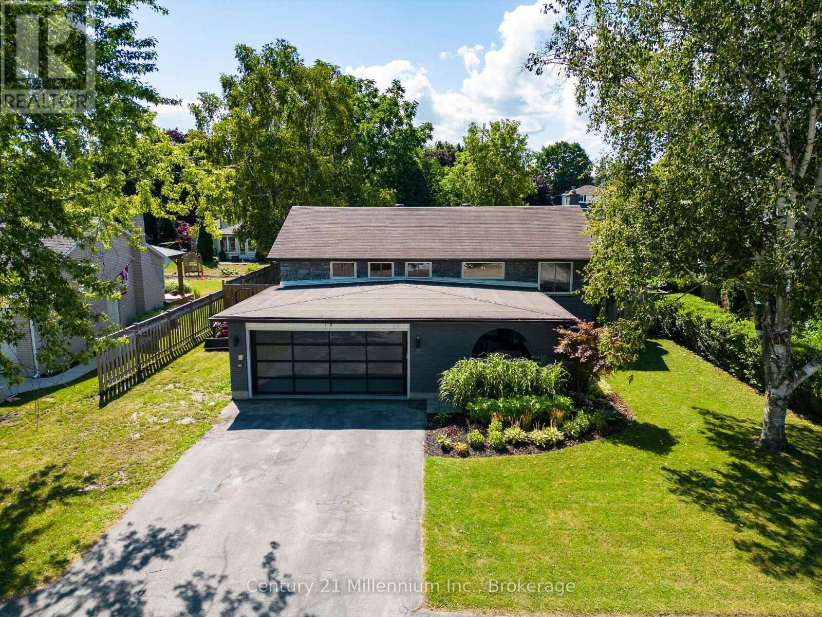 Property Photo: 18 Bryan Drive ON L9Y 2K7