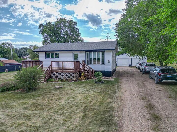 52 Shilo Road  Shilo MB R0K 0H0 photo