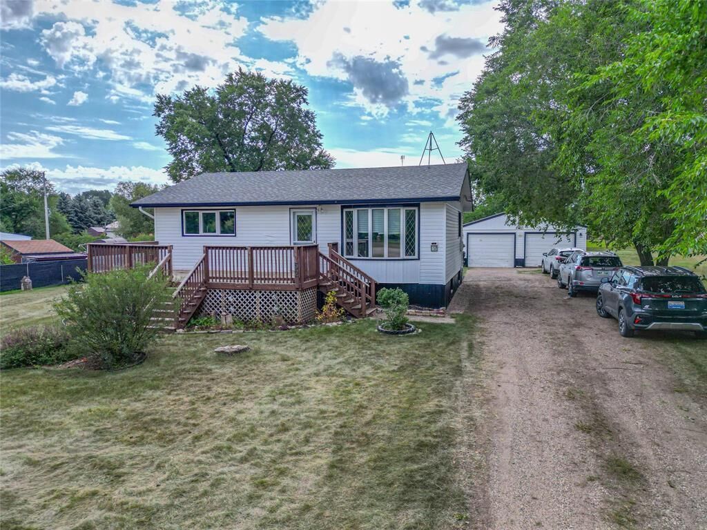 Property Photo: 52 Shilo Road MB R0K 0H0