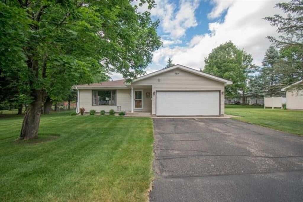 Property Photo: 4002 Sternberg Avenue WI 54476