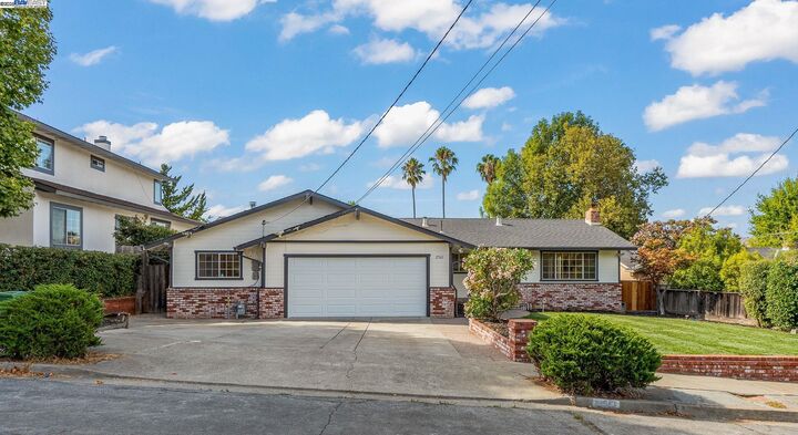 2561 Middlefield Ave  Fremont CA 94539 photo