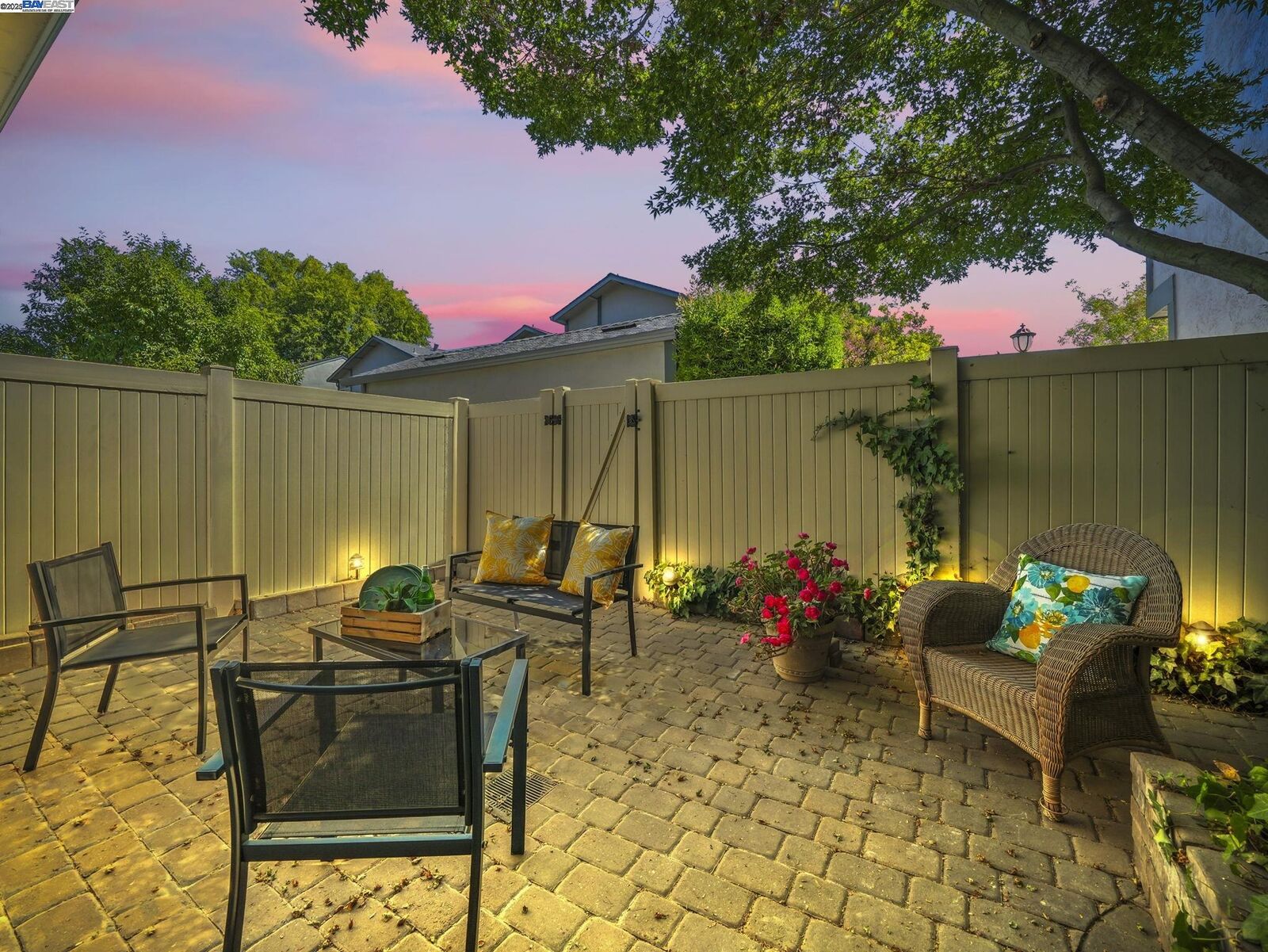 Property Photo: 727 Sandpiper Cmn CA 94551