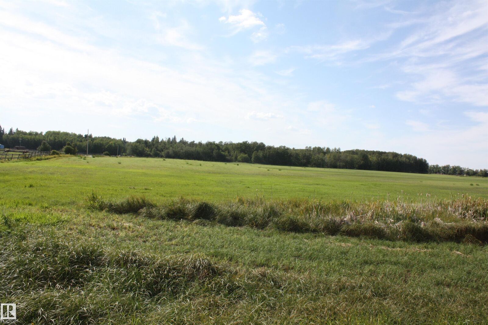 Property Photo:  Twp 580 RR 204  AB T0A 2V0 