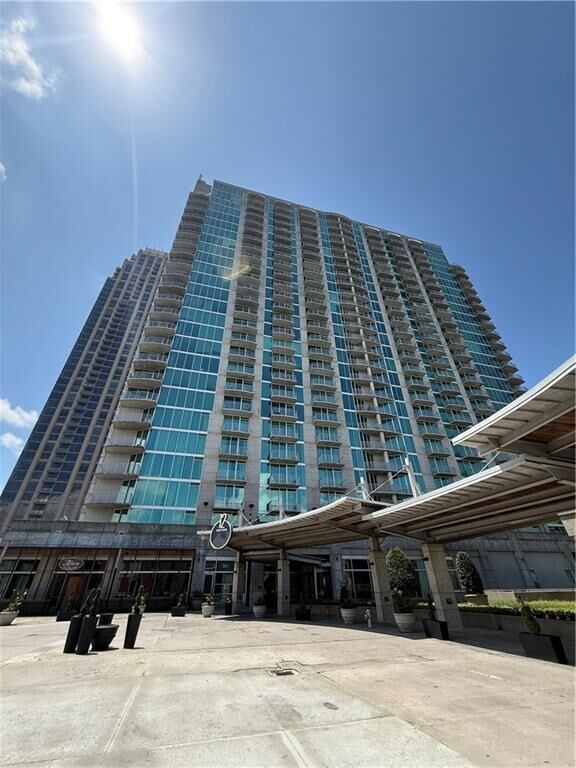 Property Photo: 361 17th Street Unit 2018 GA 30363