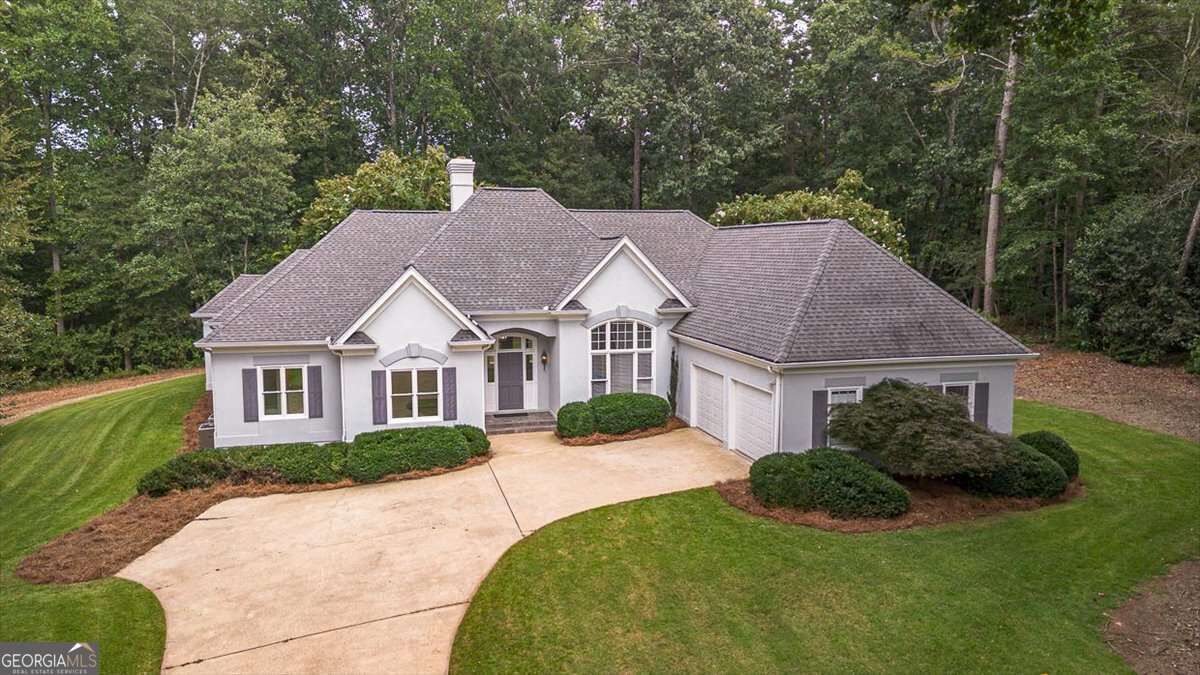 Property Photo:  115 Melbourne Drive  GA 30606 
