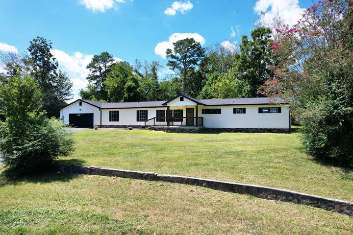 Property Photo: 914 Hickory Avenue TN 37343