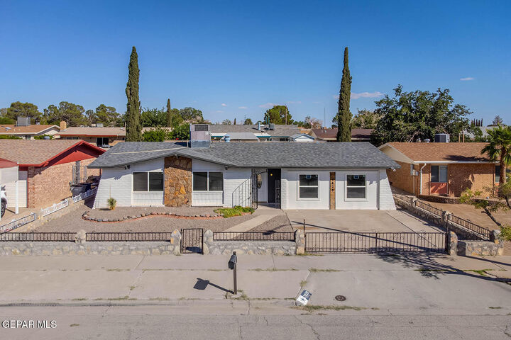 Property Photo:  2820 Beachcomber Drive  TX 79936 