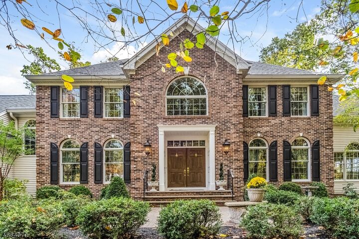 Property Photo: 5 Wood Hollow Dr NJ 08867