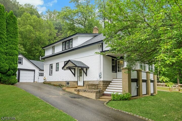 Property Photo: 6 N Maple Ave NJ 07853
