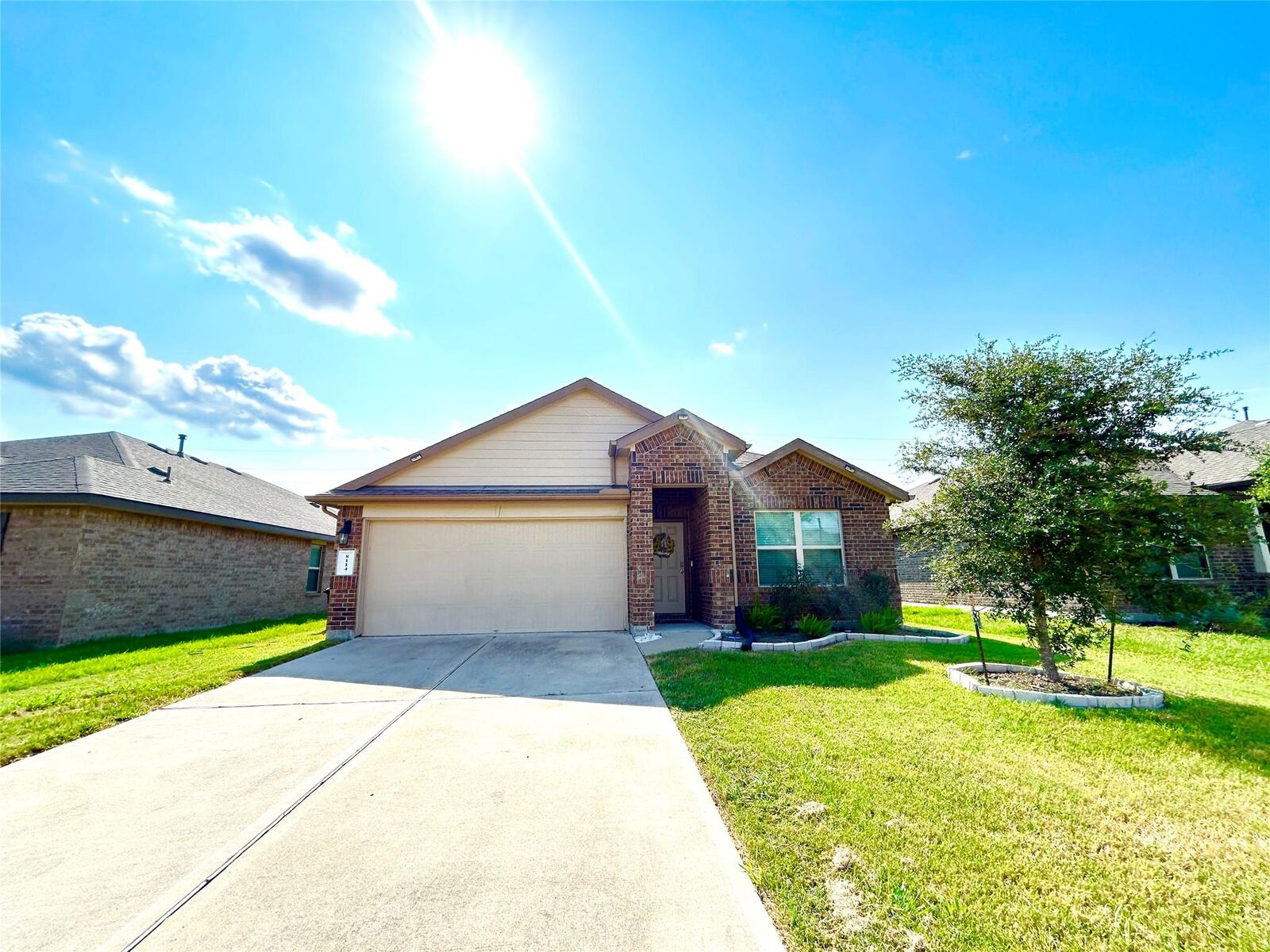 Property Photo: 8114 Oakleaf Meadow Court TX 77583