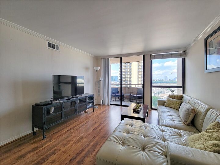 Property Photo: 3525 Sage Road 1605 TX 77056