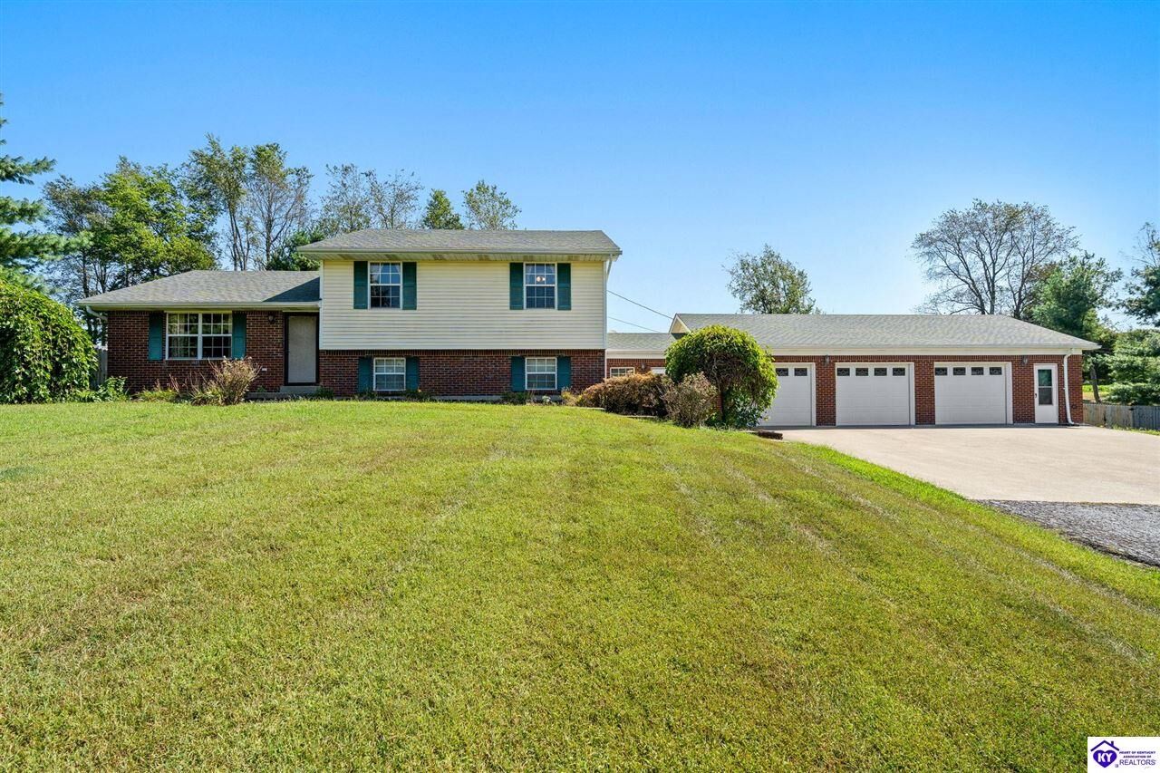 Property Photo:  106 Troy Court  KY 40175 