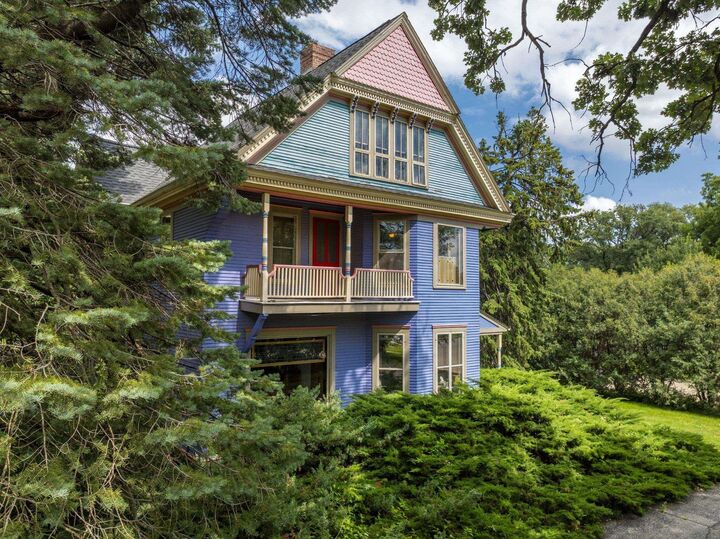 Property Photo: 5634 University Avenue IA 50613