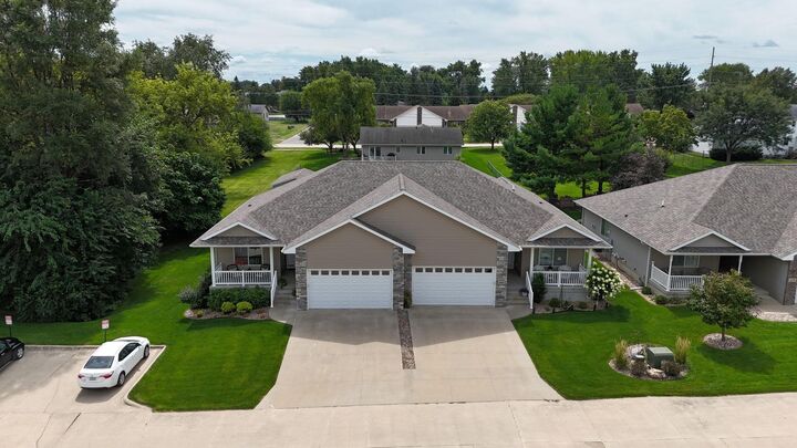 Property Photo: 2906 W 3rd Street IA 50613