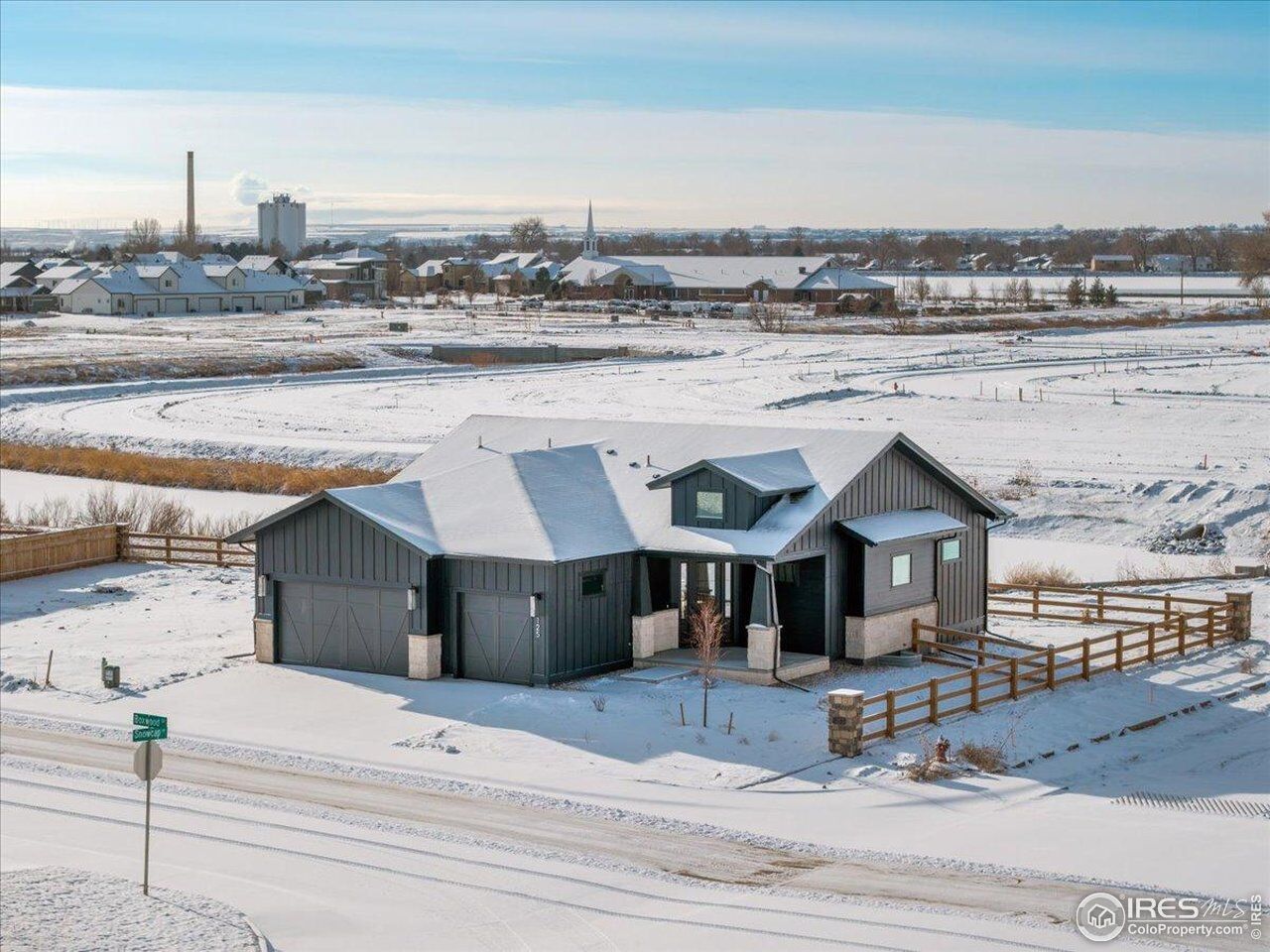 Property Photo:  125 Boxwood Dr  CO 80550 