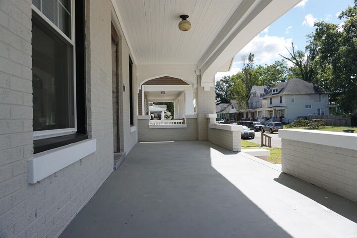 Property Photo: 608 Jefferson Avenue IN 47713