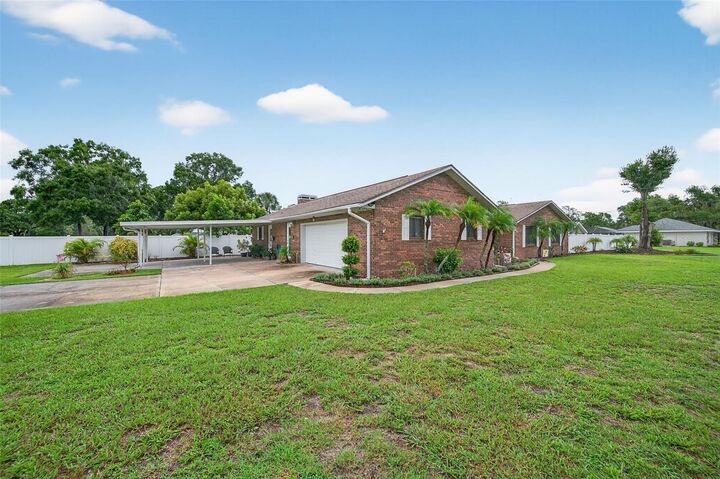 Property Photo: 3437 Oakview Drive FL 33811