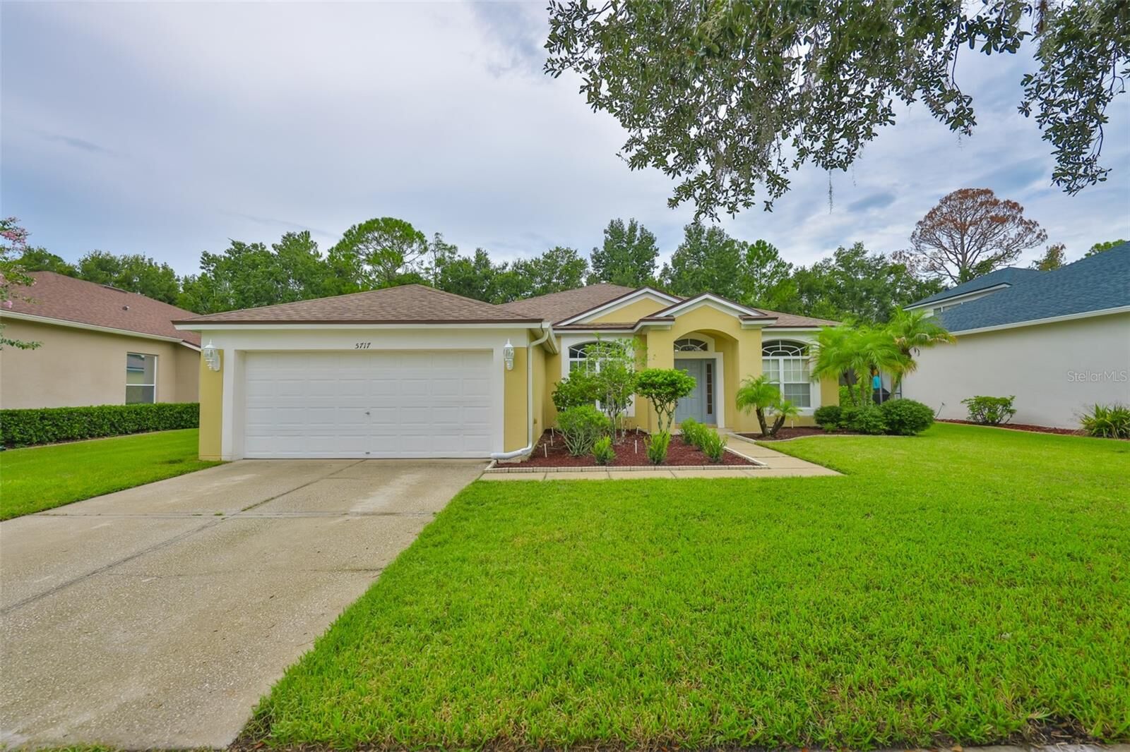 Property Photo: 5717 Riva Ridge Drive FL 33544