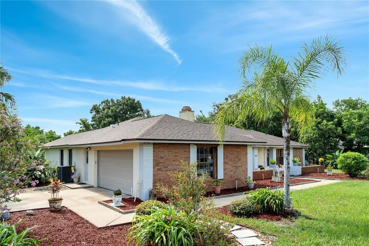 Property Photo:  1849 Crowley Circle E  FL 32779 