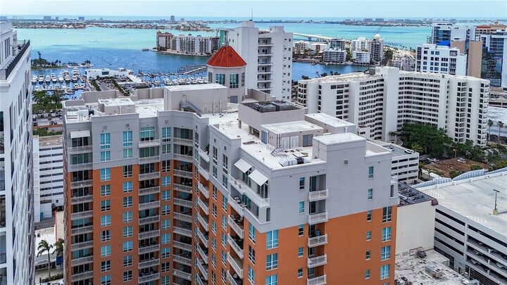 Property Photo:  1350 Main Street 805  FL 34236