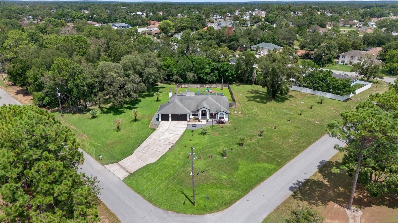 Property Photo:  2002 Maximilian Avenue  FL 34609