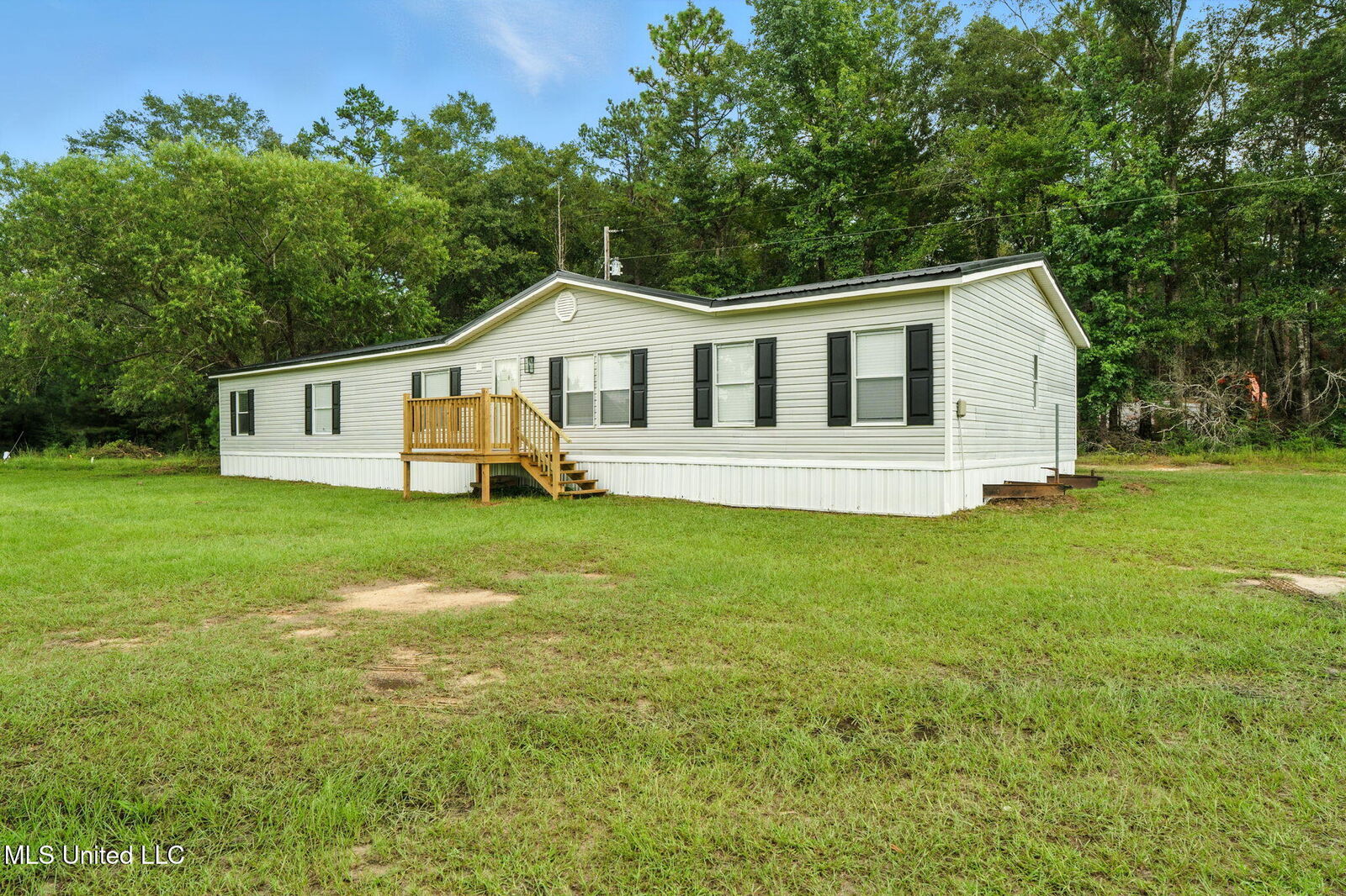 Property Photo:  23 Tower Road  MS 39577 