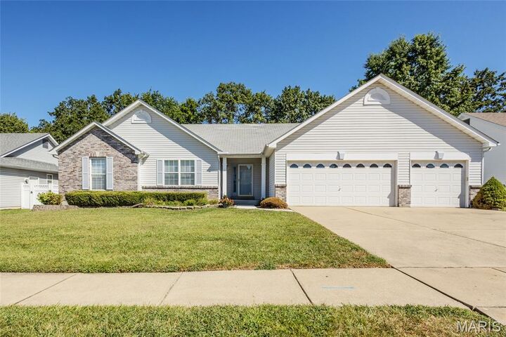 Property Photo:  1413 Sunview Drive  MO 63366 