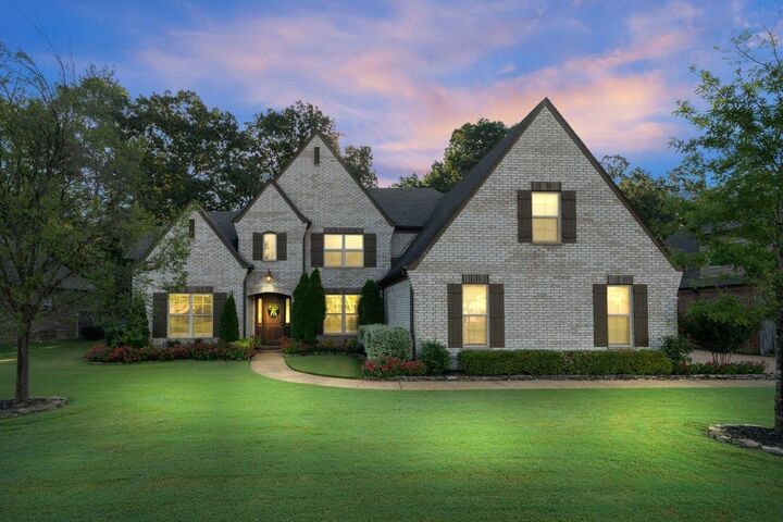 Property Photo: 3648 E Romano Way TN 38138
