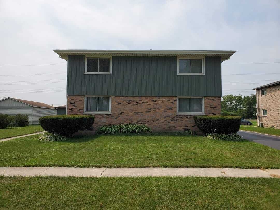 Property Photo: 508 Schroeder Avenue 2E IL 60468