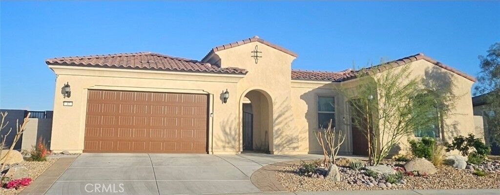 Property Photo:  37 Vintage  CA 92270 