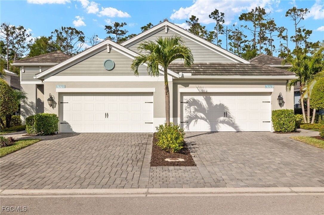 Property Photo: 11755 Solano Drive FL 33966
