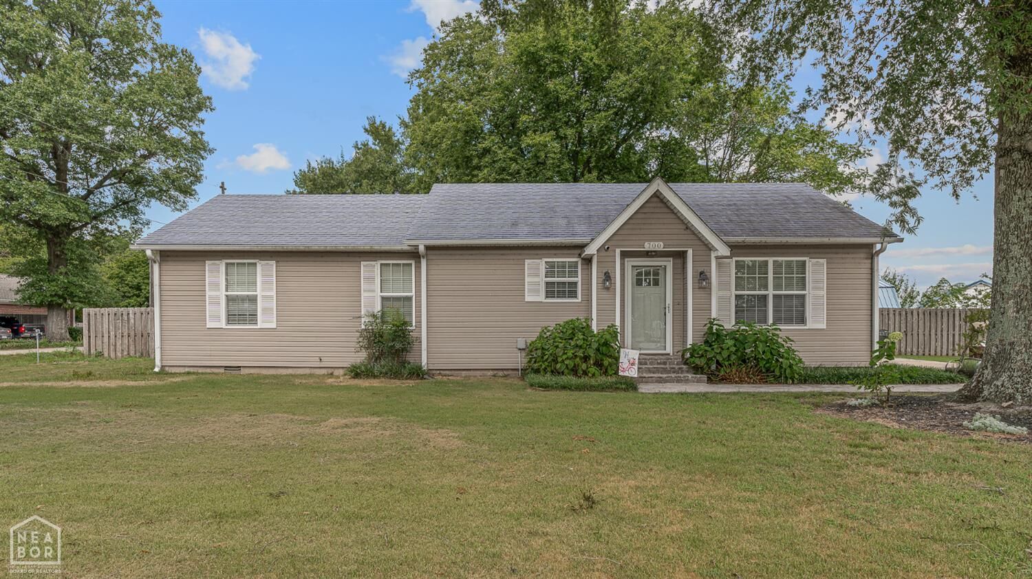 Property Photo:  700 2nd Street  AR 72426 