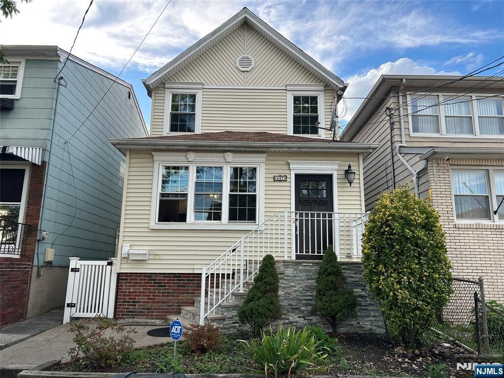 Property Photo: 407 Forest Street NJ 07032