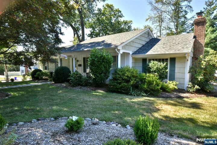 Property Photo: 1 Zimmerman Court NJ 07432