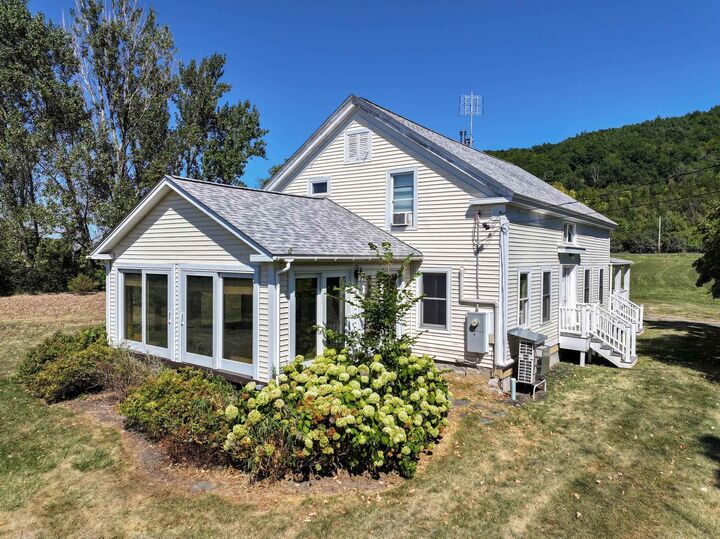 Property Photo:  465 Whitford Road  VT 05491 