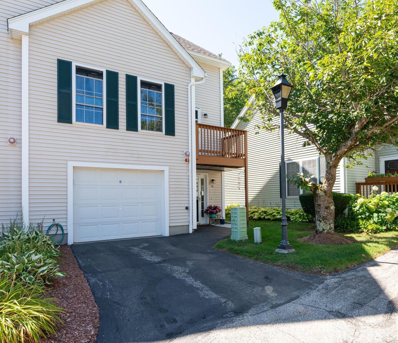 Property Photo: 14 Echo Shore Drive NH 03054