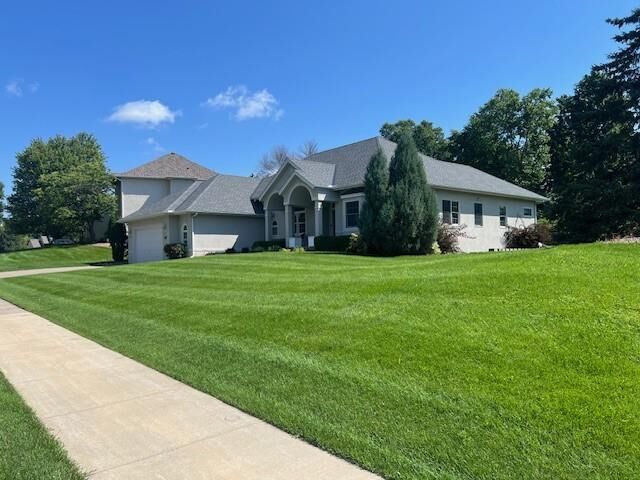 Property Photo:  7693 S Bay Drive  MN 55438 