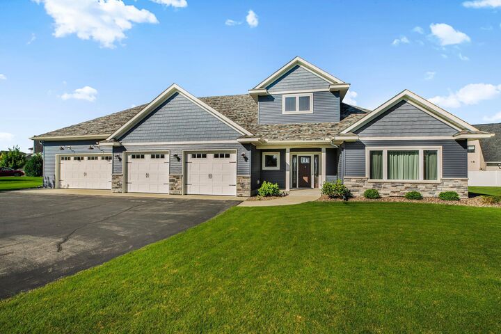 2035 Sandstone Loop N  Sartell MN 56377 photo