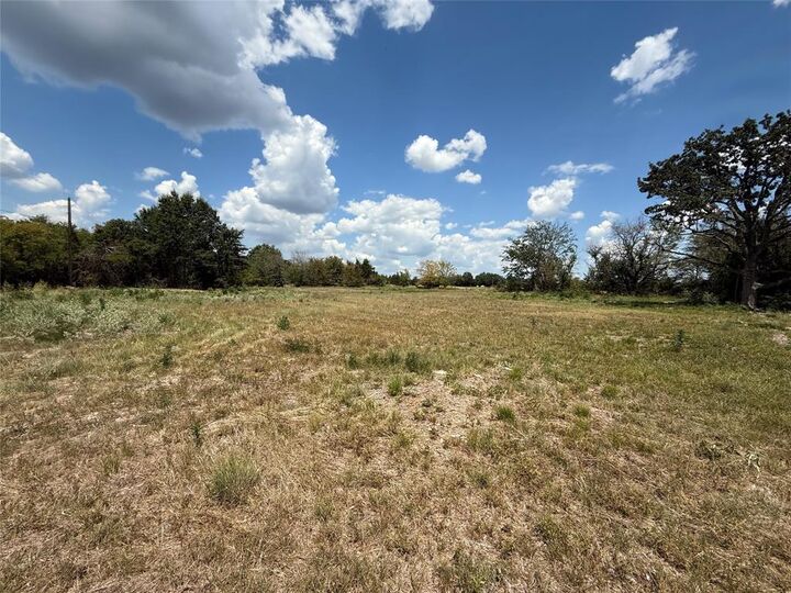 Property Photo:  2424 County Road 3562  TX 75437 