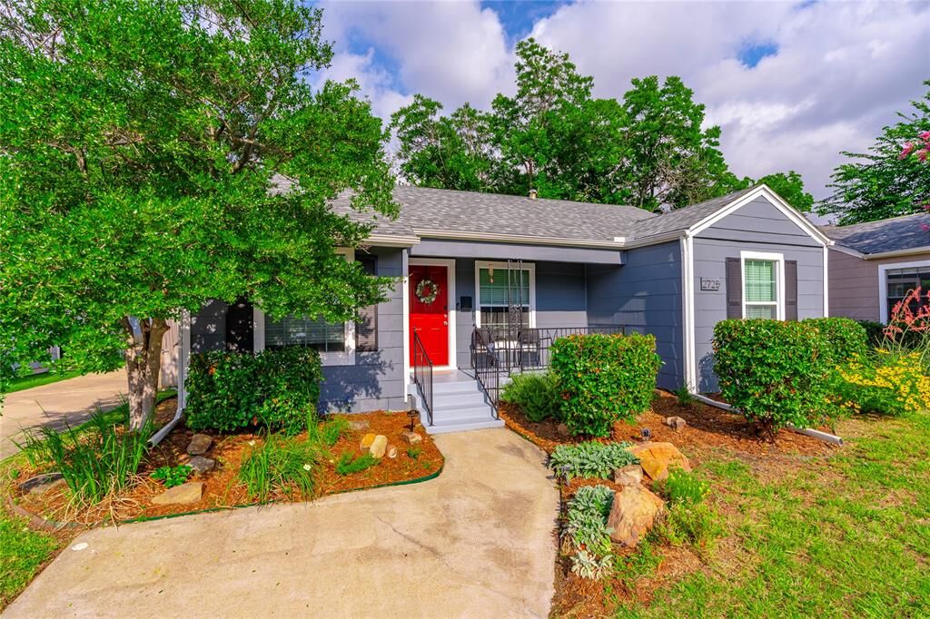 Property Photo: 2725 Ryan Avenue TX 76110