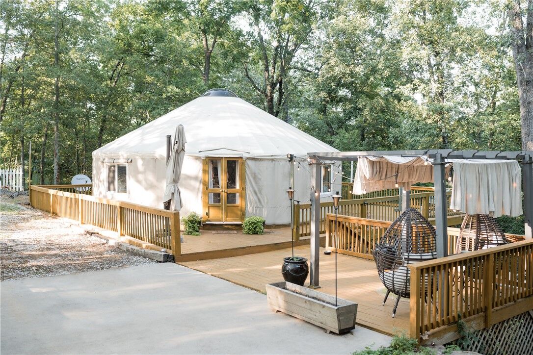 Property Photo: 15936 Skyline Drive AR 72732