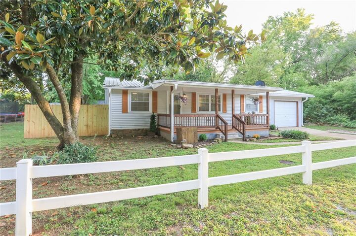 Property Photo: 305 Hawkins Avenue AR 72740