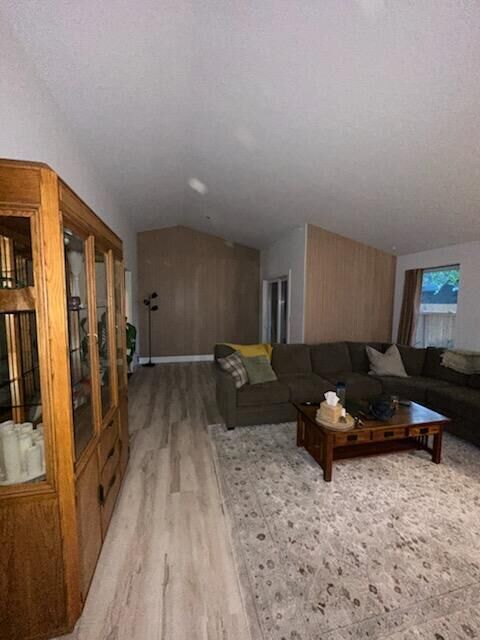 Property Photo: 2746 SW Reindeer Court OR 97756