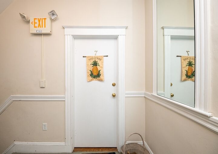 Property Photo:  48 Essex St 7  MA 01970 