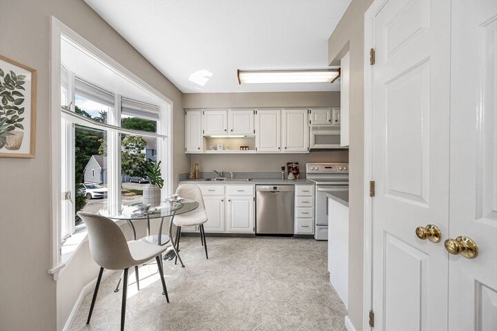 Property Photo:  2401 Pheasant Creek Lane 2401  MA 01960 